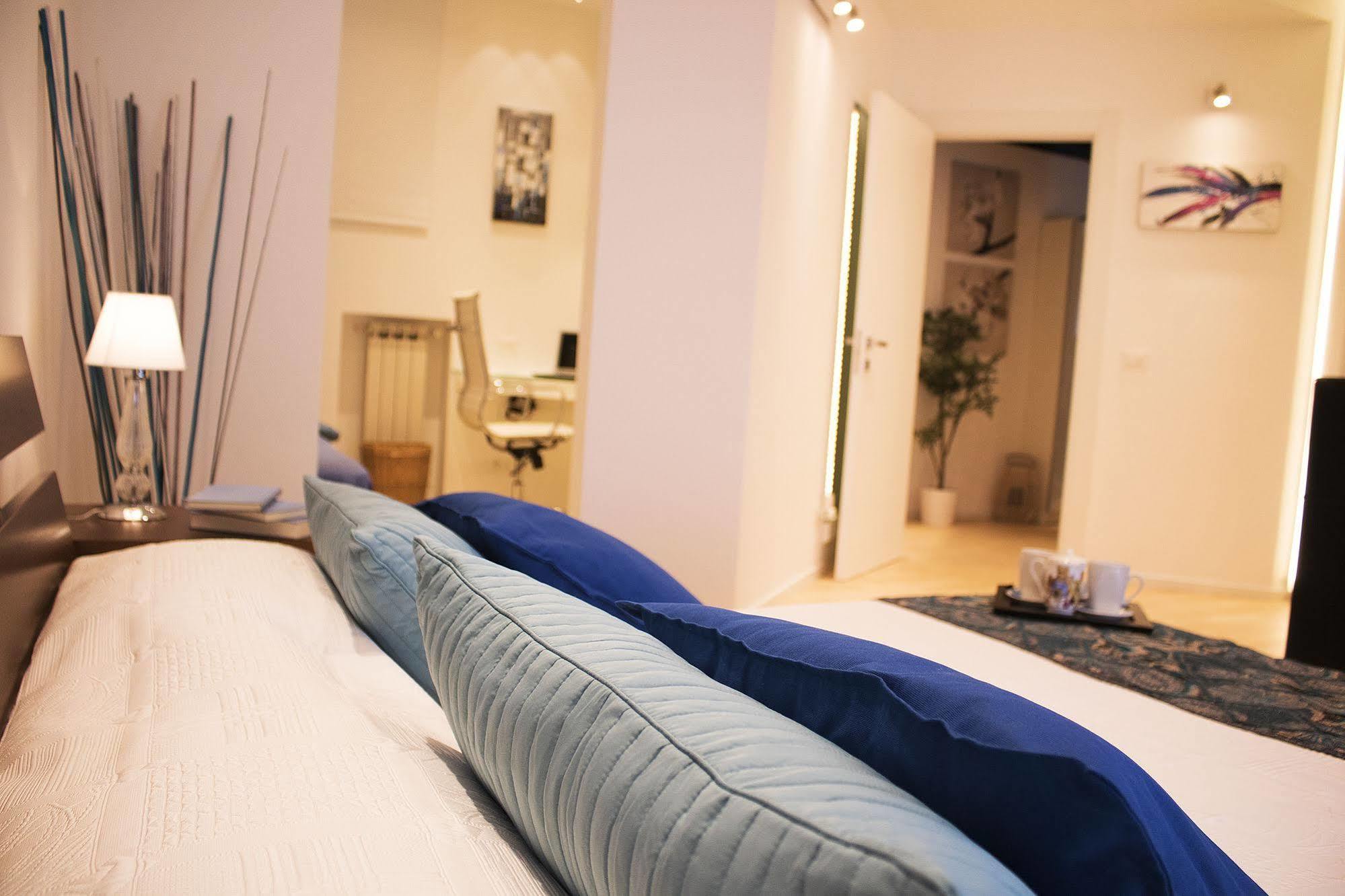 ペスカーラ Upper Bed & Breakfast エクステリア 写真