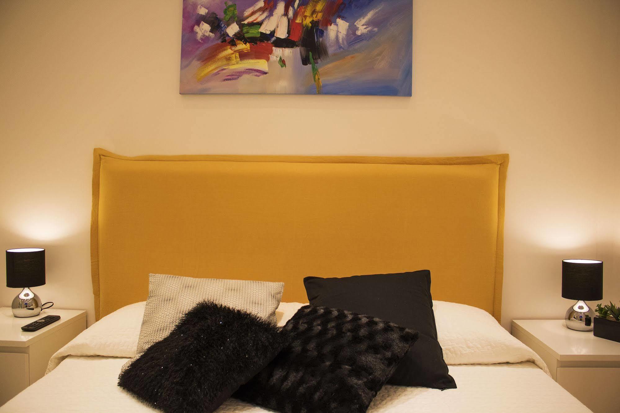 ペスカーラ Upper Bed & Breakfast エクステリア 写真